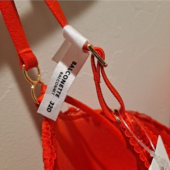 Aerie Real Power Lace Strappy Balconette Bra in Red NWT size 32D - Picture 6 of 7